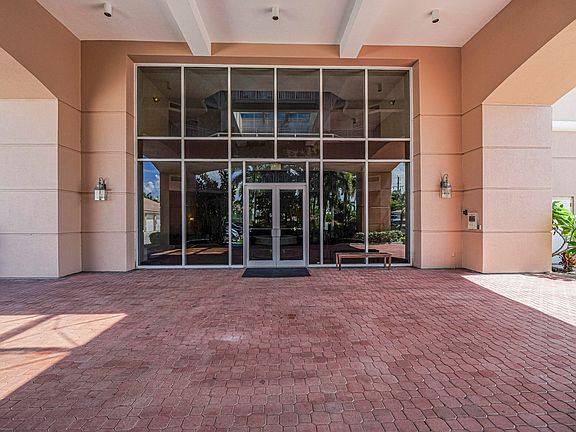 2nd image of 2900 N Highway A1a #4c