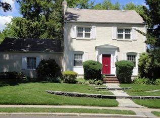 329 Windsor Rd, Englewood, NJ 07631