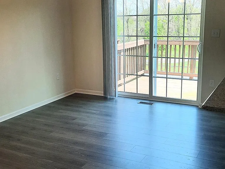 837 Admirals Quay Dr — Photo 5