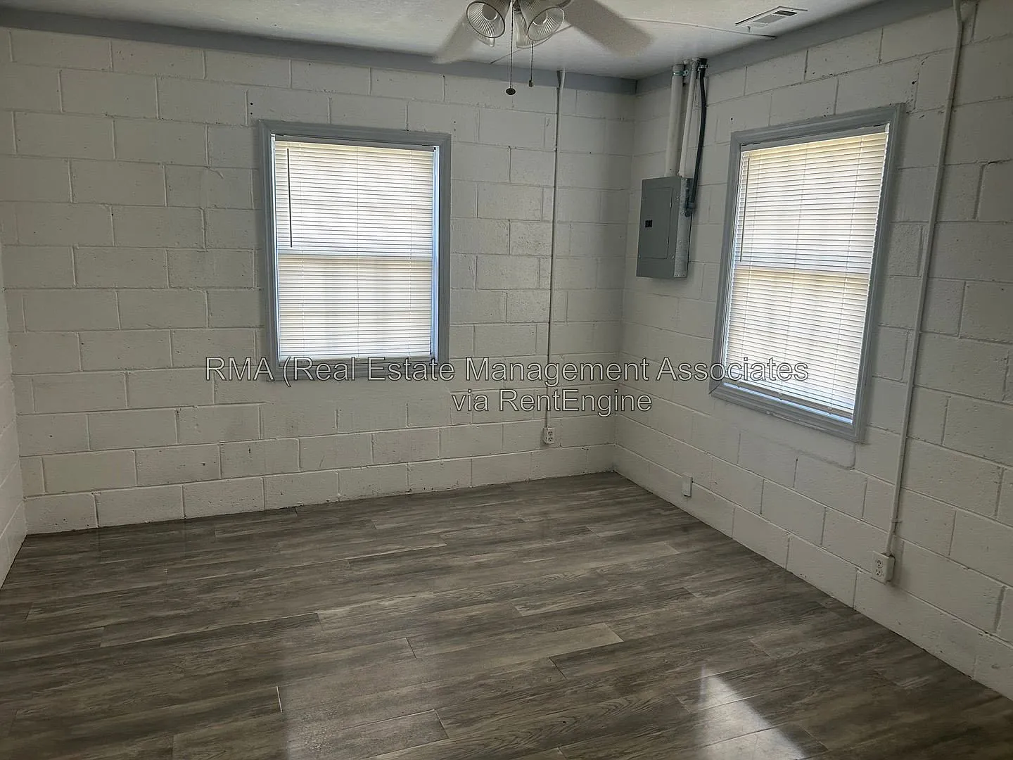 3 bed, 2.0 bath, 1200 sqft, $1,200 — Photo 3