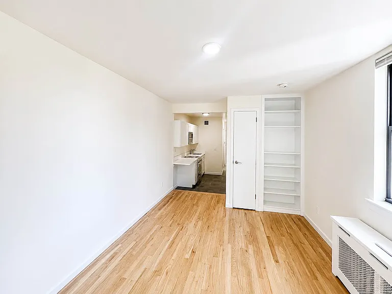 321 W 105th St #5C — Photo 5