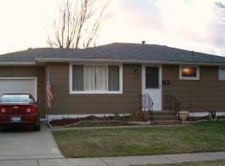 122 Brentwood Dr, North Tonawanda, NY 14120