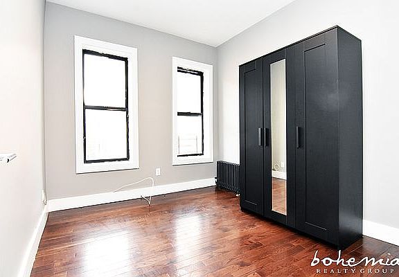 4th image of 1997 Amsterdam Ave #1E
