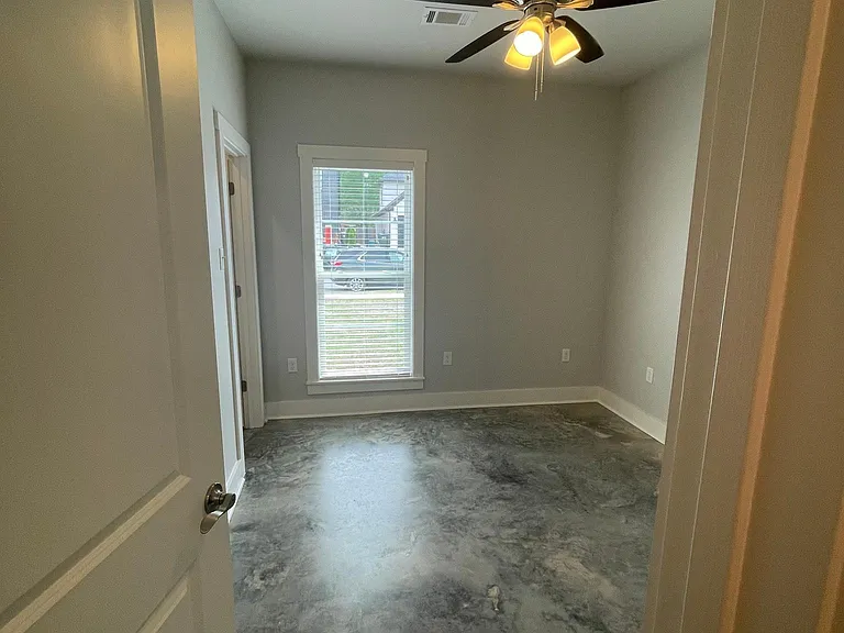 1635 Poteete Dr — Photo 9