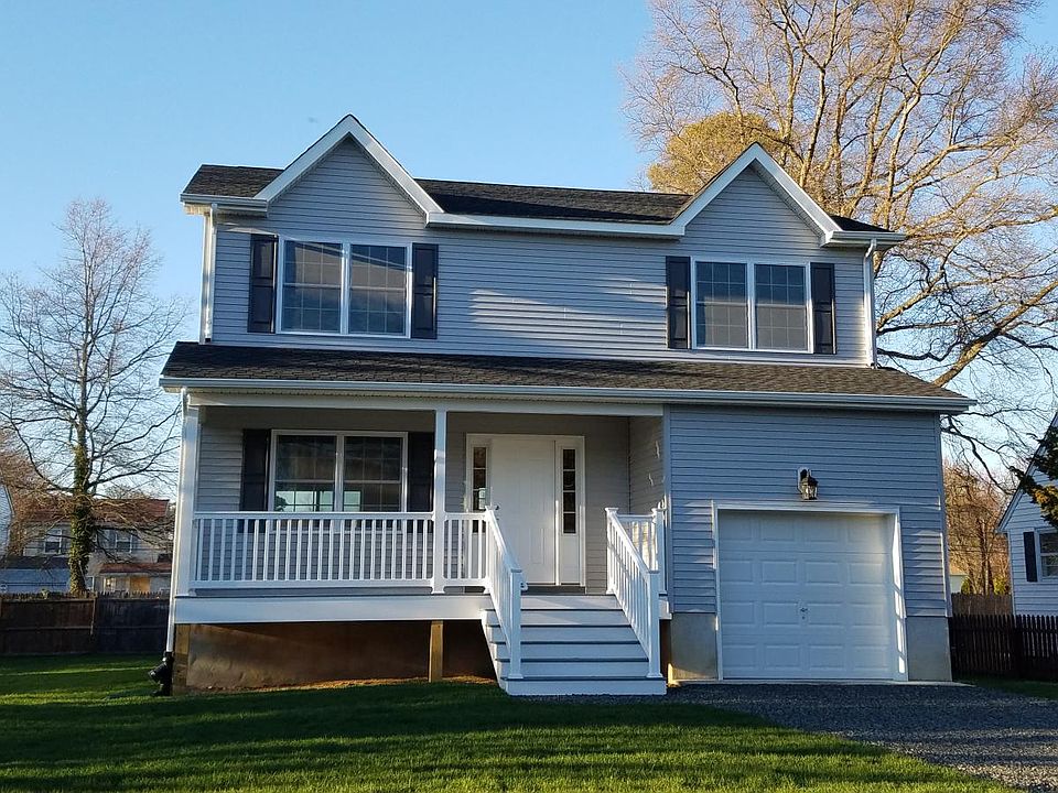 2nd image of 714 Sinclair Ave