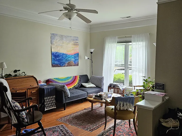 115 Windermere Dr — Photo 3