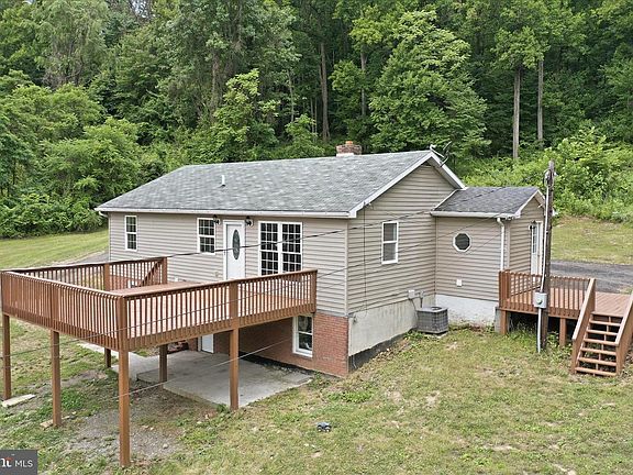 4th image of 839 Needmore Rd