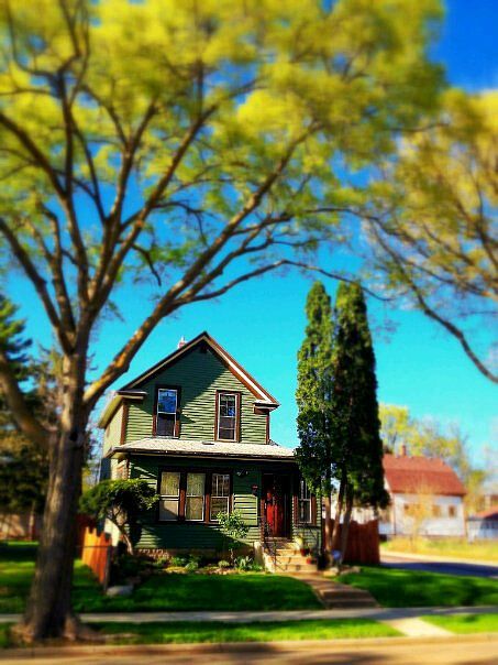 1st image of 1800 3rd Ave N