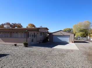 1695 La Mancha Ln, Bosque Farms, NM 87068