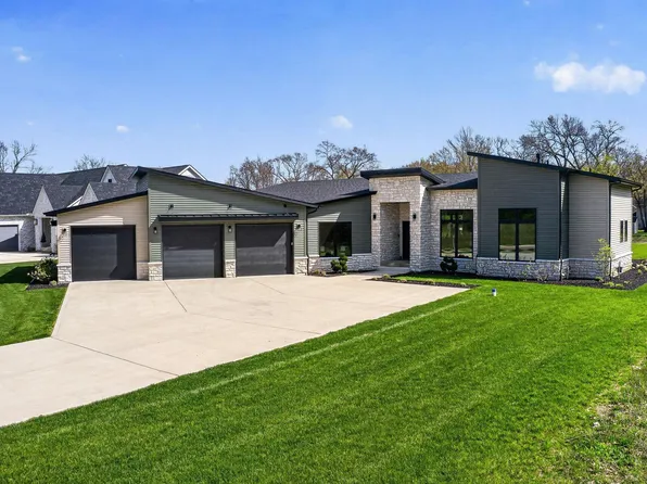 11540 Greyson Alan Dr, Granger, IN 46530