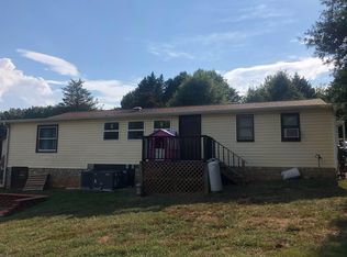 303 Grady Rd, Reidsville, NC 27320
