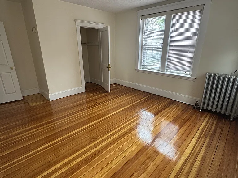 15 Barrows St #3 — Photo 11