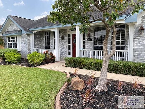3rd image of 4833 Lakeway Dr