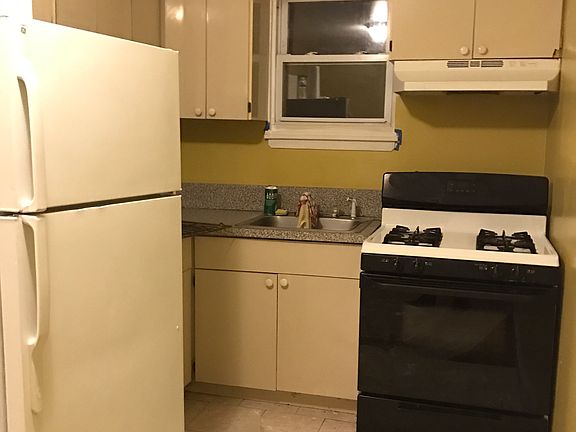 4th image of 11433 207th St