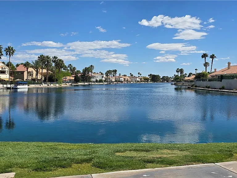 2121 Sealion Dr #205 — Photo 20