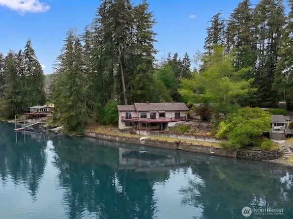 5470 E Grapeview Loop Road, Allyn, WA 98524