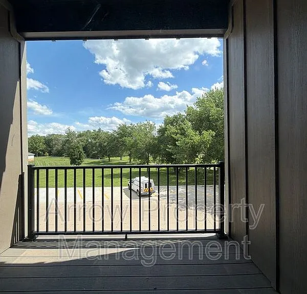 102 Locust St #1 — Photo 10