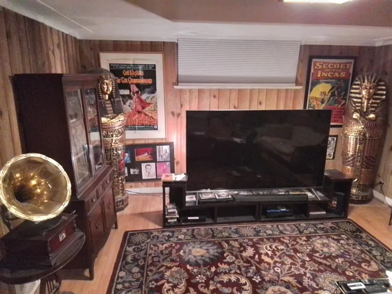 2580 N Monaco Pkwy #1 — Photo 2