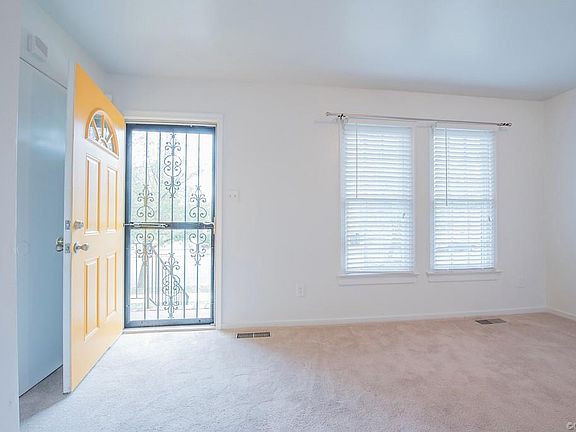 4th image of 901 N 31st St