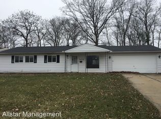 6078 Randolph Rd, Bedford Heights, OH 44146