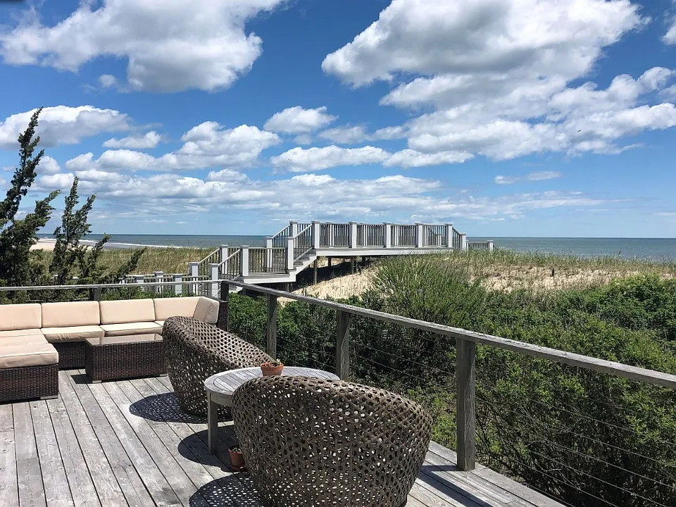 1335 Flying Point Rd