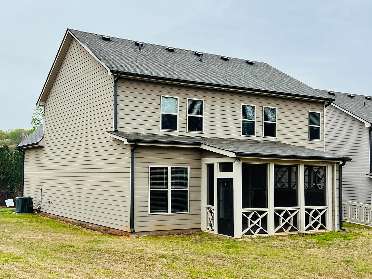 7581 Silk Tree Pointe — Photo 2