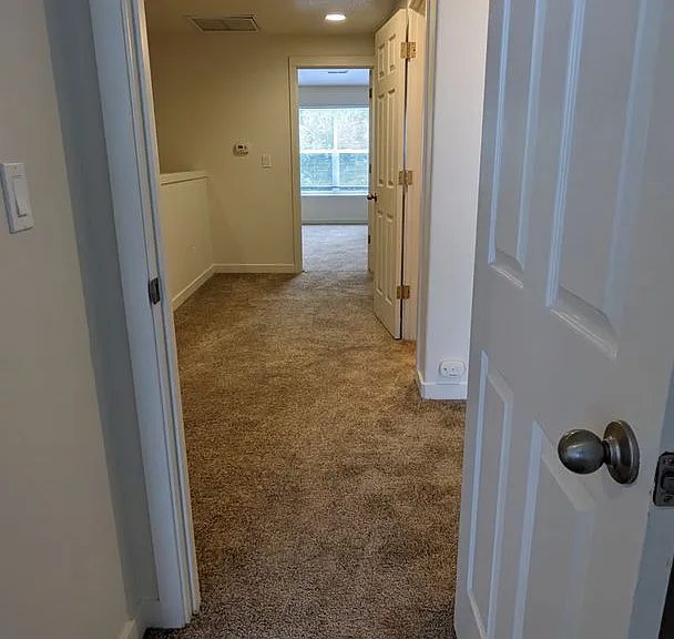 Halsey East Townhomes — Photo 58