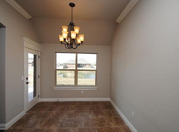 5th image of 325 SW 175th Ter