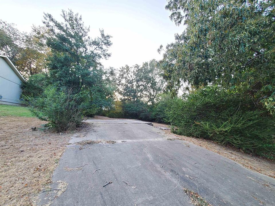 1st image of 1061 Highland Blvd
