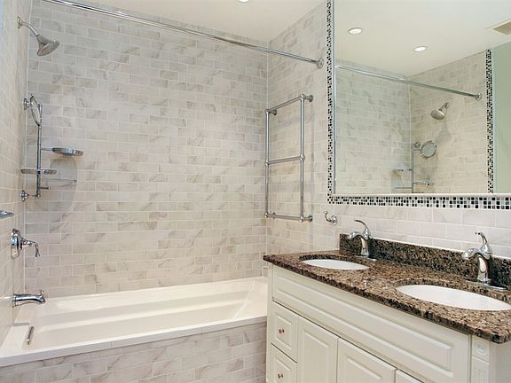 4th image of 54 W 82nd St APT 5