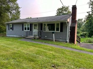 172A Pocono Rd, Brookfield, CT 06804