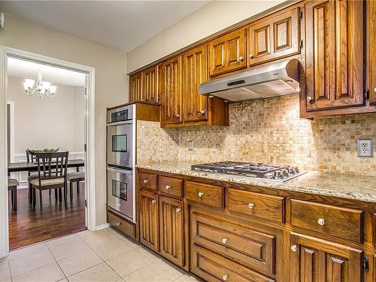 249 Simmons Dr — Photo 14