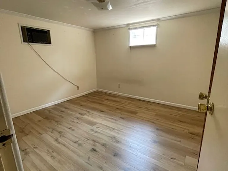 1700 Caniff Cir — Photo 10