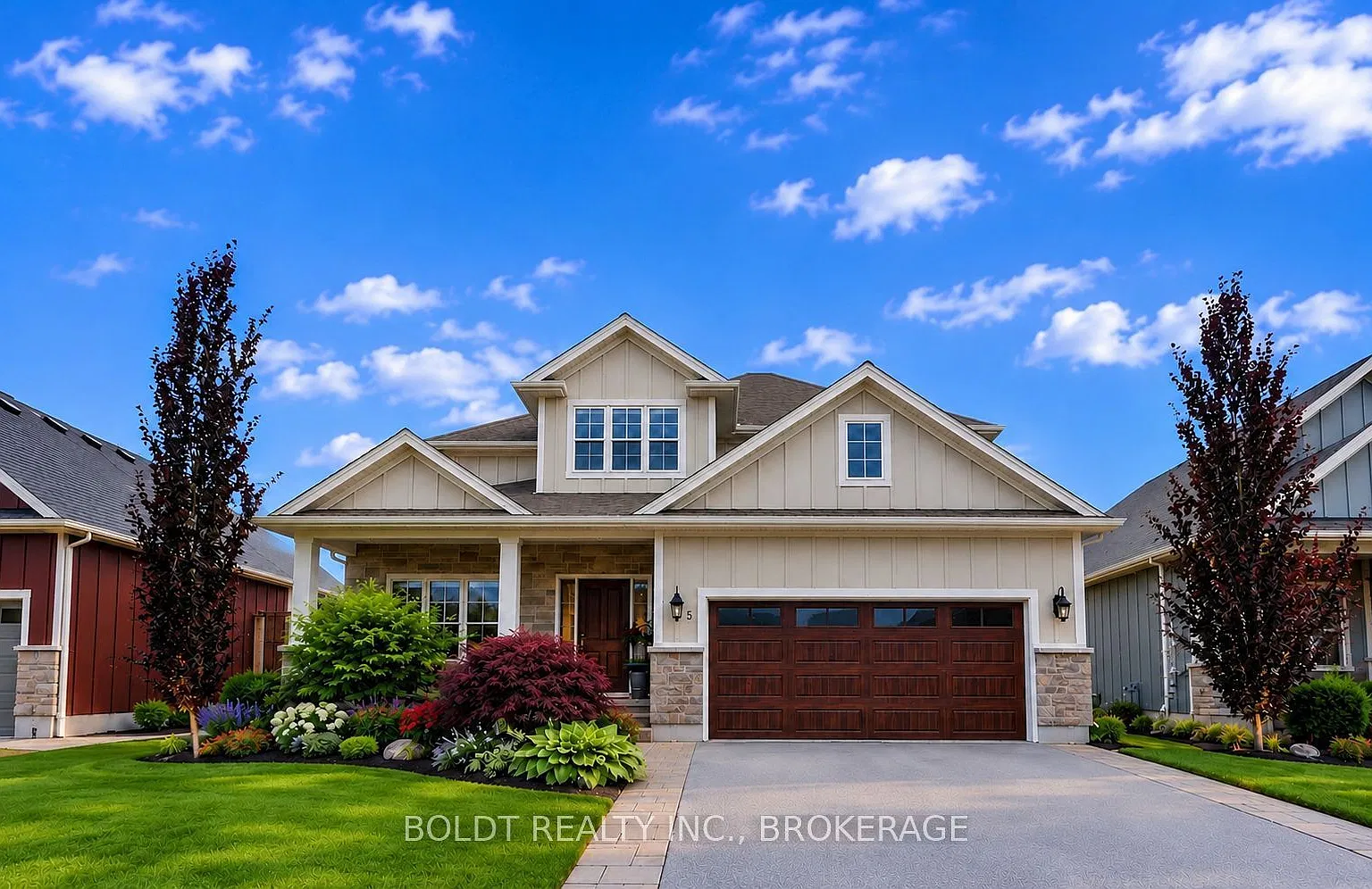 4 bed, $3,500 — Photo 1