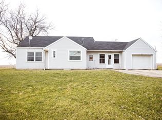 2013 Sugar Grove Rd, Dixon, IL 61021