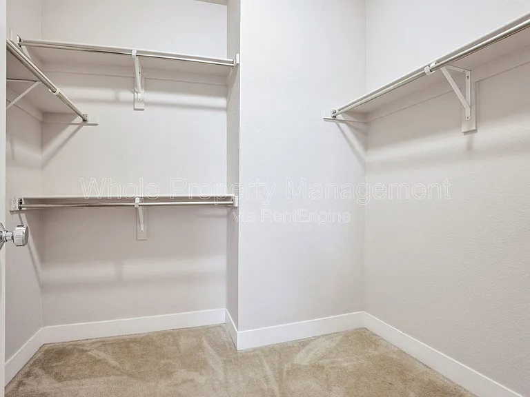 5829 N Beeler St — Photo 16