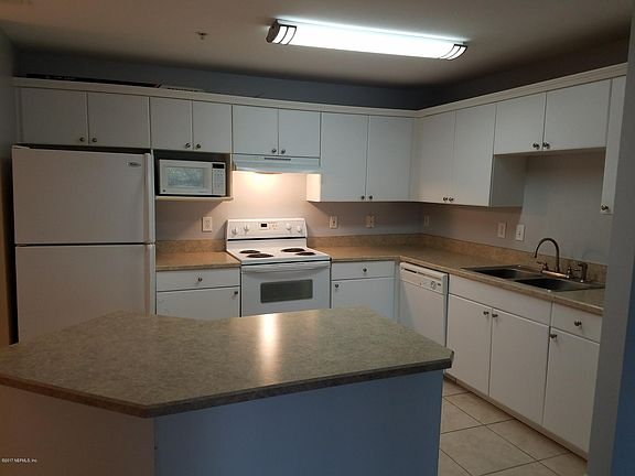 5th image of 3591 S Kernan Blvd #423