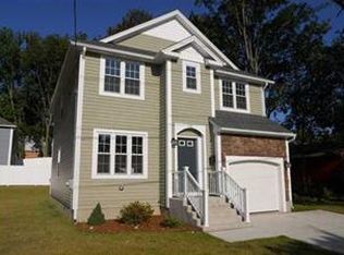 515 Pleasant St, Pawtucket, RI 02860