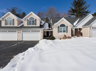 74 Hillview Ln #74, Northbridge, MA 01534
