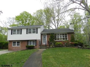 720 Blenheim Ave, Absecon, NJ 08201