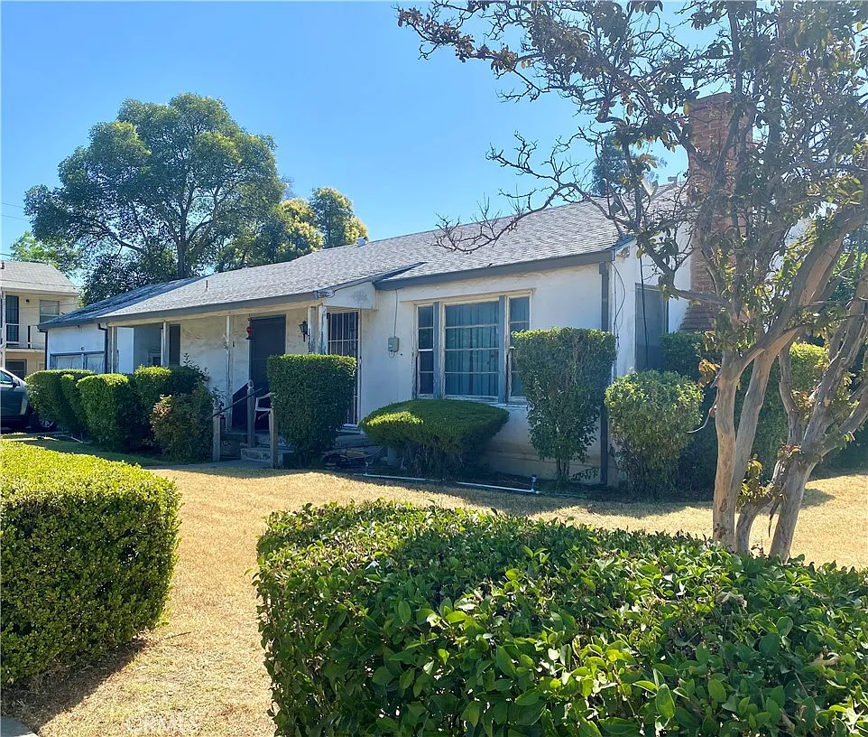 1702 D St photo 1
