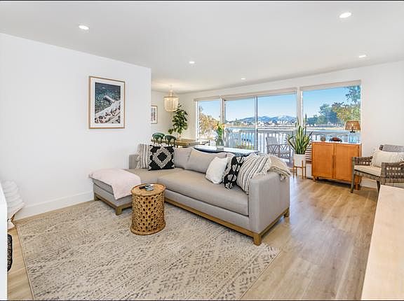 4th image of 655 S Eliseo Dr APT 2