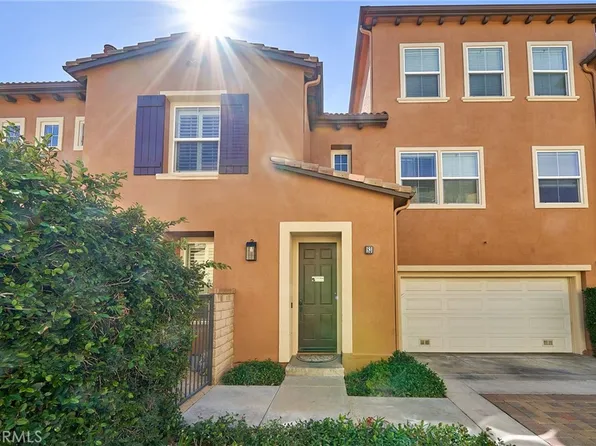 27004 Fairway Ln, Valencia, CA 91381