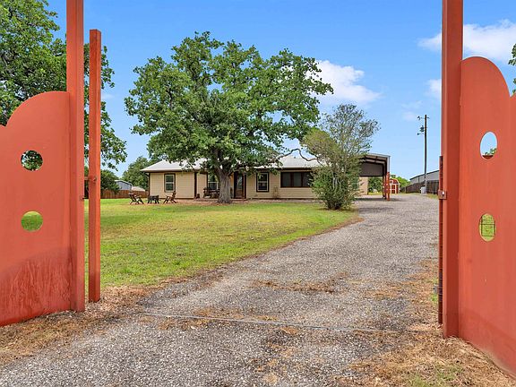 4th image of 115 Leo Lane
