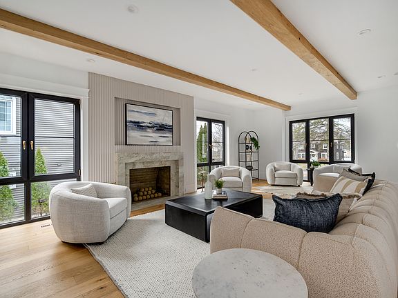 4th image of 476 Park Ave