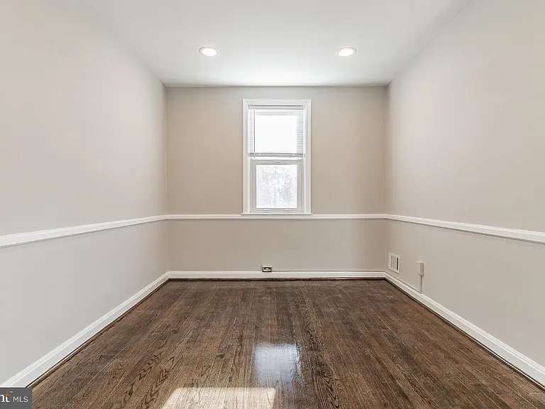 413 Rogers Ave — Photo 6