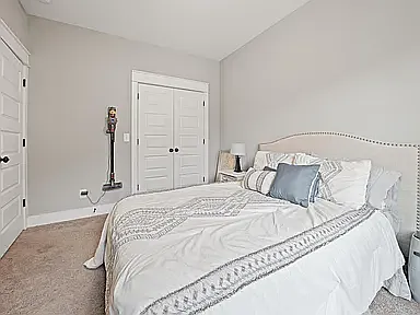 3859 Grants Ln — Photo 18