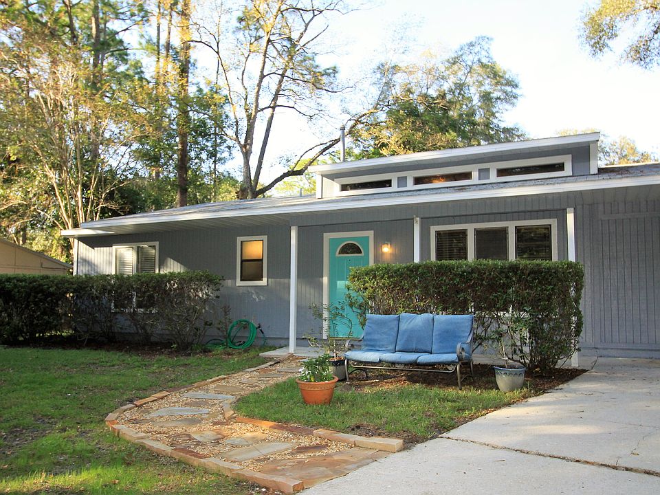 1st image of 2616 NW 48th Pl