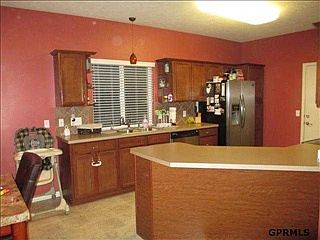 3rd image of 11721 Willow Park Dr