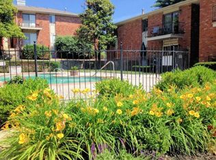 8221 Santa Fe Dr, Overland Park, KS 66212